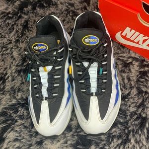 nike air max 95’ windbreakers